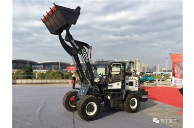 魯宇重工告訴您從四個方面選擇裝載機